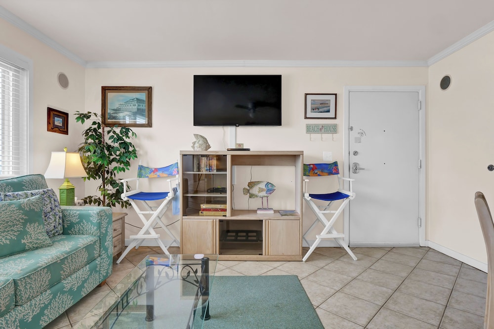 Sandpeddler Inn & Suites - photo 232