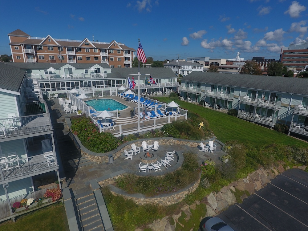 Anchor In Distinctive Waterfront Lodging - photo 47
