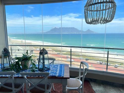Portico 705 — 4-Star Luxury Hotel in Cape Town, South Africa