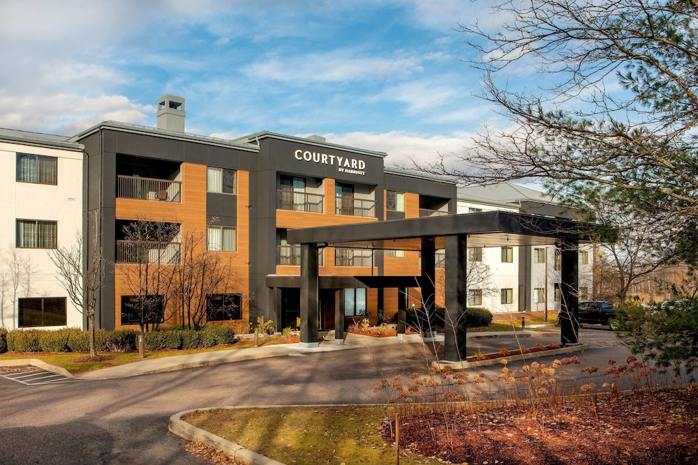 Courtyard by Marriott Burlington Williston - featured photo
