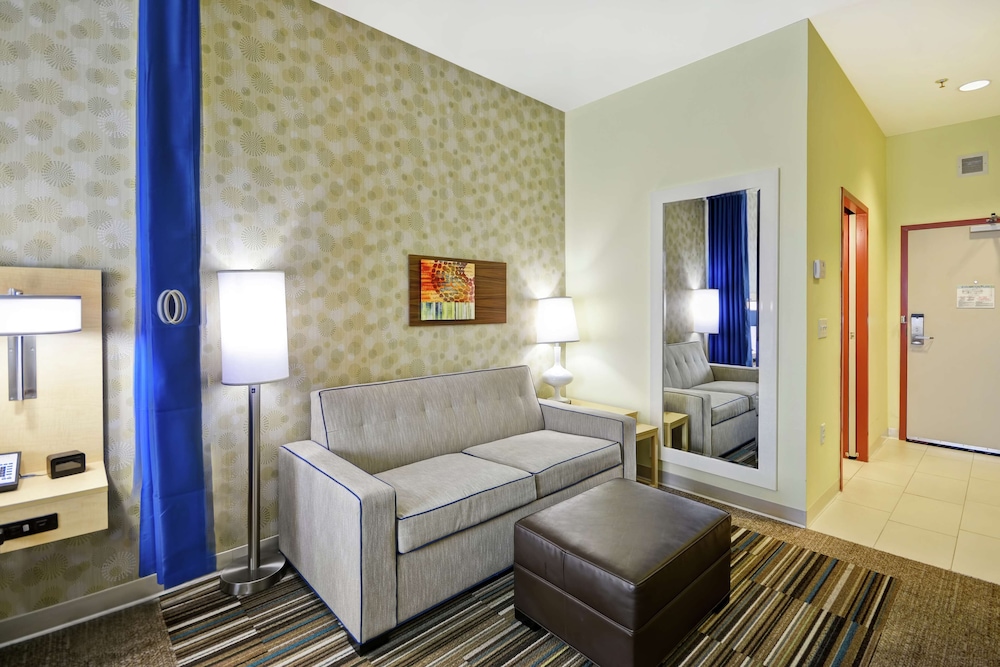 Home2 Suites by Hilton Brownsville - photo 11