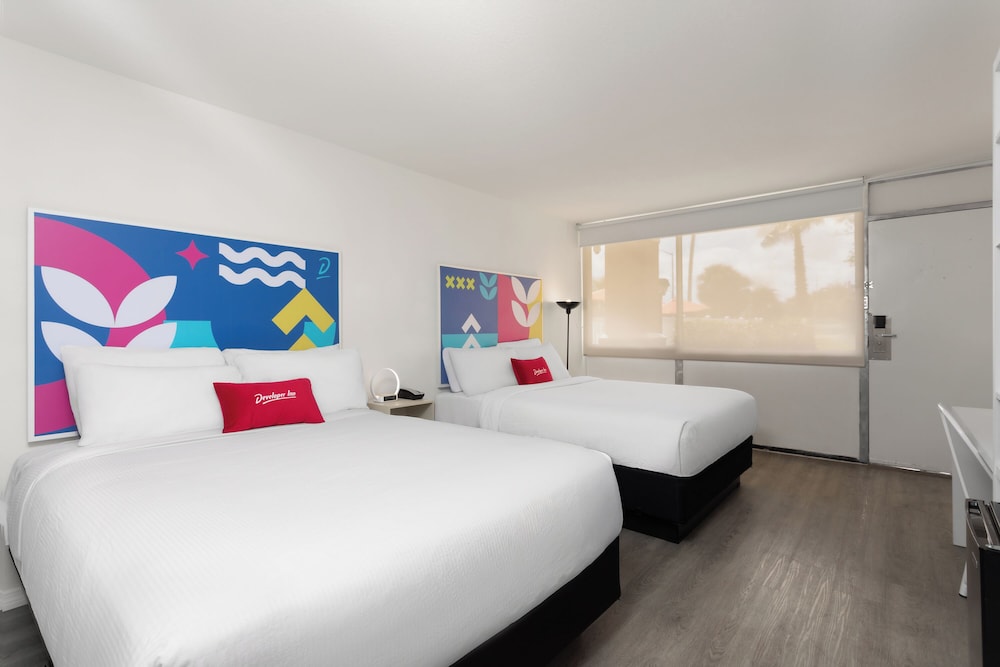 Baymont by Wyndham Orlando North Millenia - photo 6