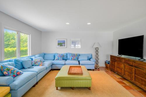 Meadow Beauty — Westhampton Beach — photo 4