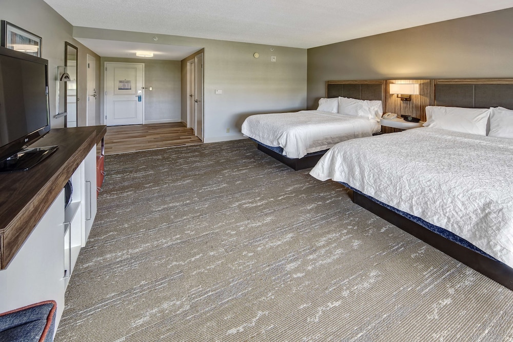 Hampton Inn & Suites Fort Myers Estero FGCU - photo 30