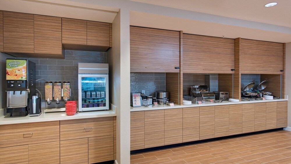 TownePlace Suites by Marriott Sarasota Bradenton West - photo 14