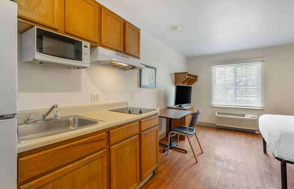 Extended Stay America Select Suites Charleston North Charleston I 526 - photo 8