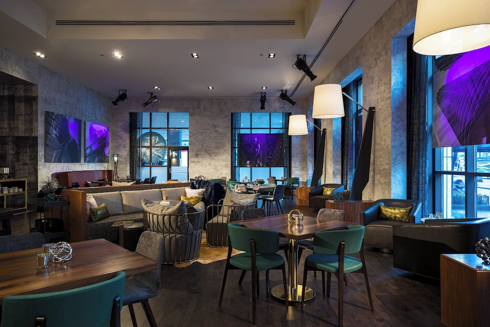 Renaissance Chicago Downtown Hotel - photo 54