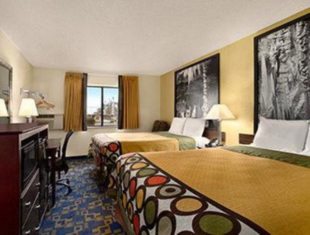 Super 8 by Wyndham Carlsbad - photo 9