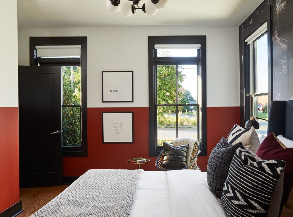 Domio Monroe Square Trendy 3BR 10 Min to Parthenon - photo 8