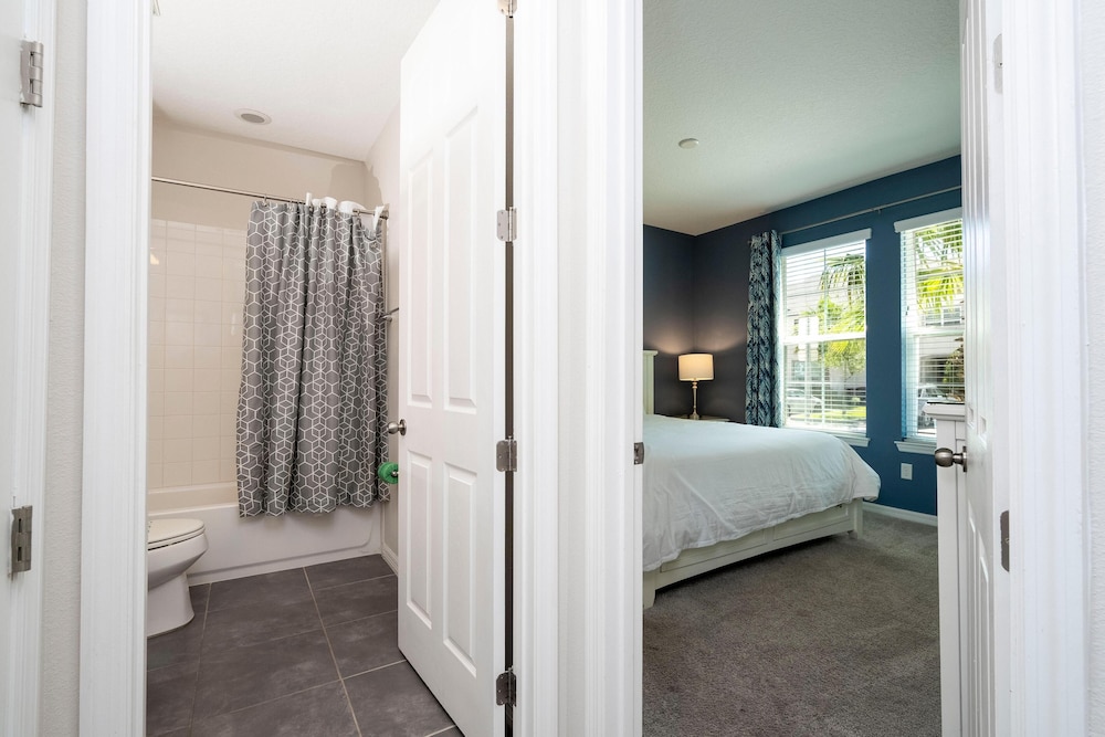 1543 CP Opulent 4BR Townhome: Private Pool Solara Resort - photo 15