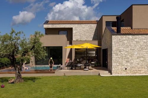 Luxury Villa Deneb with pool near Porec — 4-Star Luxury Hotel in Kastelir, Croatia