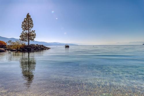 Tahome & Tahoe Place