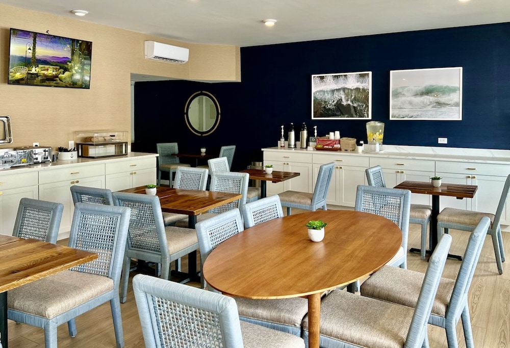 Beach View Hotel - photo 31