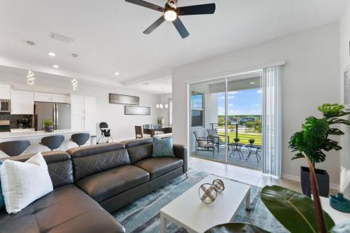 Modern Storey Lake Resort Disney Orlando 3161 405 — 4-Star Luxury Hotel in Kissimmee, United States
