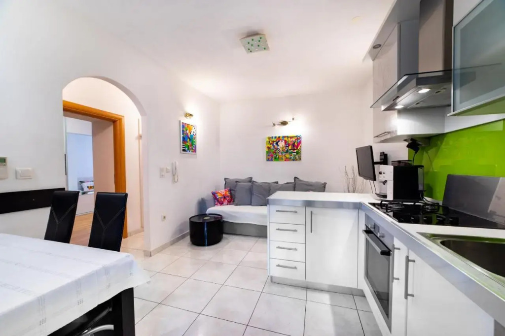 Apartment Happy in Split center 10 min walk from Bačvice beach — 4-Star Luxury Hotel in Split, Croatia