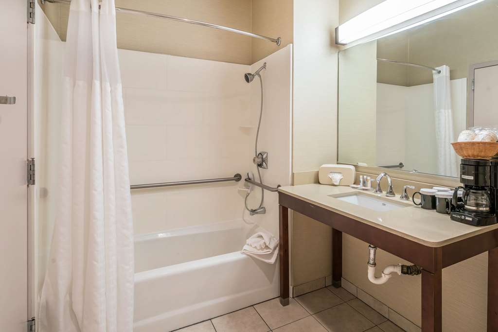 Comfort Inn & Suites Seattle North - photo 13