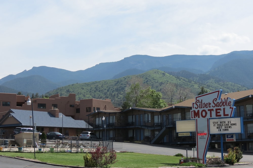 Silver Saddle Motel - photo 40