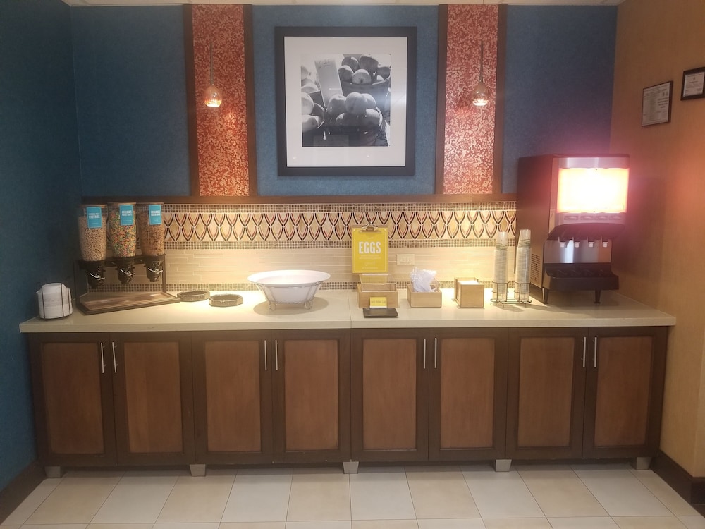 Hampton Inn Austin Oak Hill - photo 44