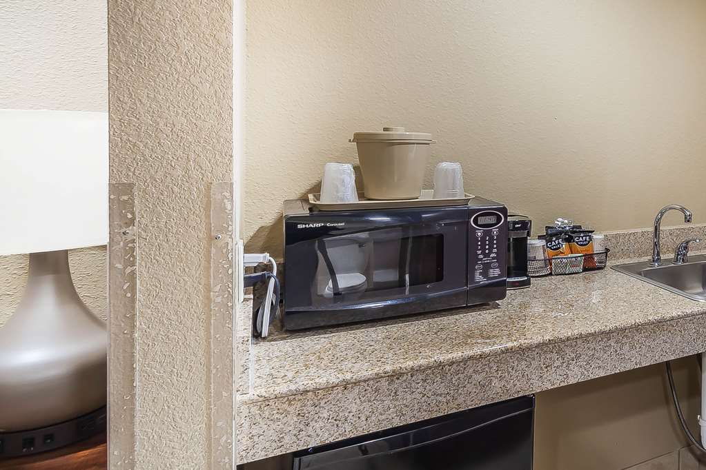 Comfort Suites Yukon SW Oklahoma City - photo 18