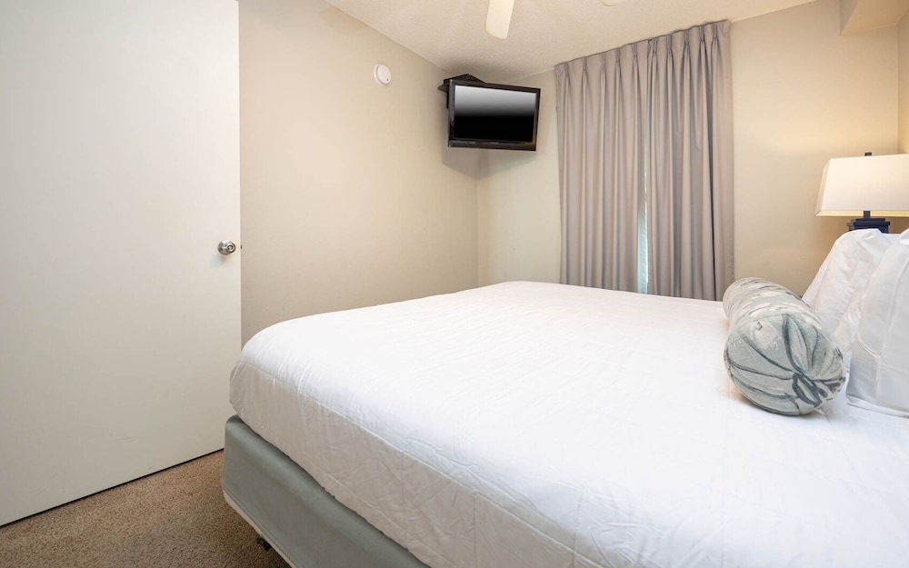 Phoenix All Suites West Hotel 1205 1 Bedroom Condo - photo 3