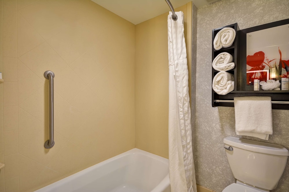Homewood Suites by Hilton Ithaca - photo 38
