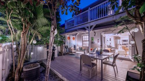 The Cozy Starfish by Last Key Realty in Key West, United States
