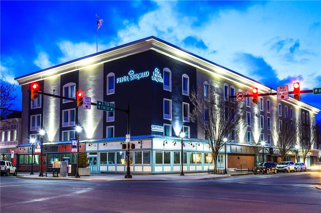 The Penn Stroud Stroudsburg Poconos Ascend Hotel Collection - carbon neutral hotel in Stroudsburg