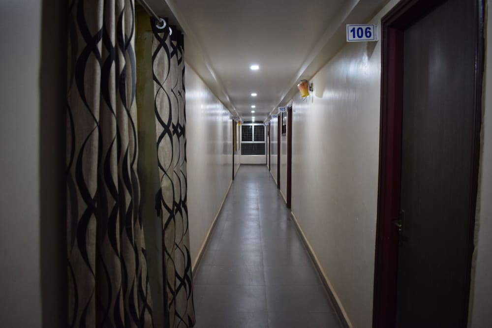 Hotel Peacock — hotel in Hubli