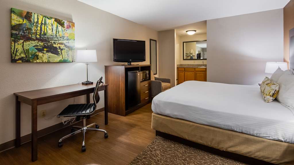 Best Western Shenandoah Inn - photo 12