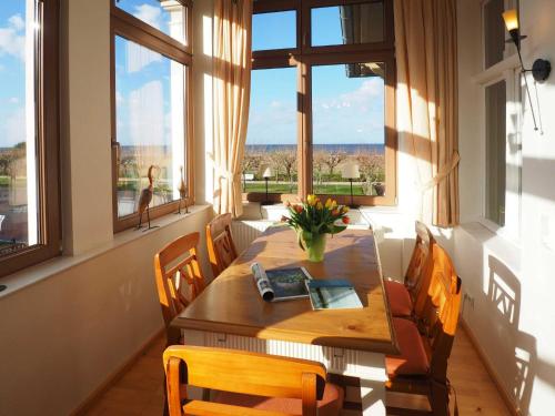 Haus Meerblick 07 — 4-Star Luxury Hotel in Ahlbeck, Germany