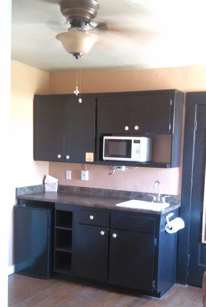 Cottonwood Hotel - photo 43