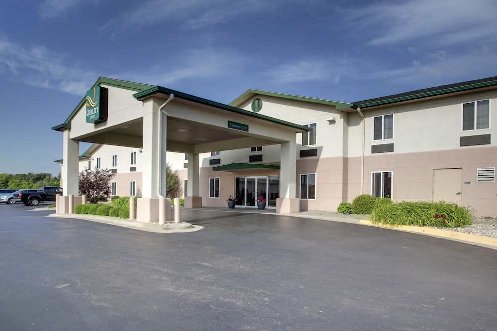 Quality Inn Junction City Near Fort Riley - photo 60