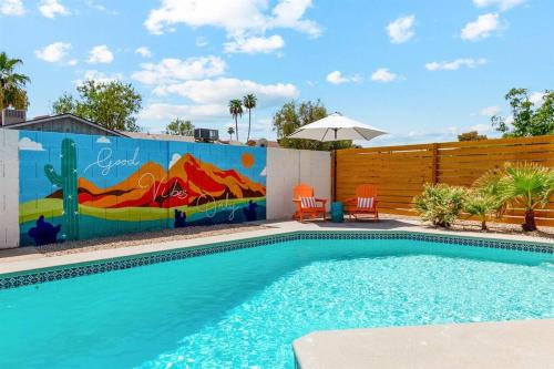 Gorgeous Tempe Studio with a Pool — 4-Star Luxury Hotel in Helena, United States