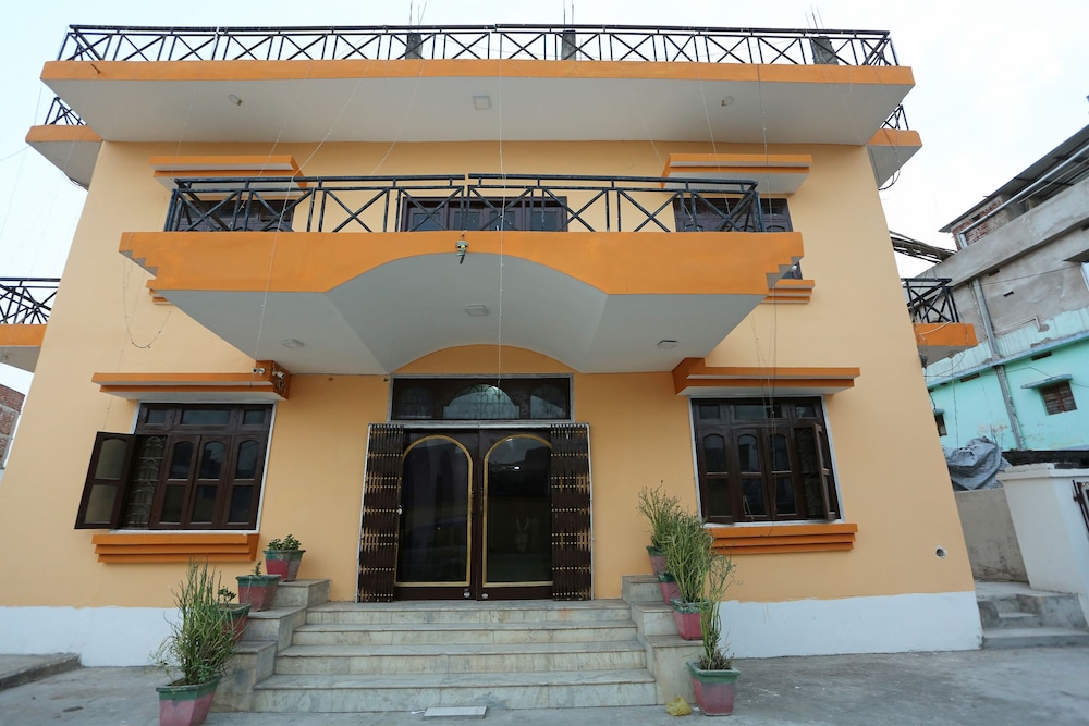 Oyo 27914 Hotel Lord Buddha in Gaya, India