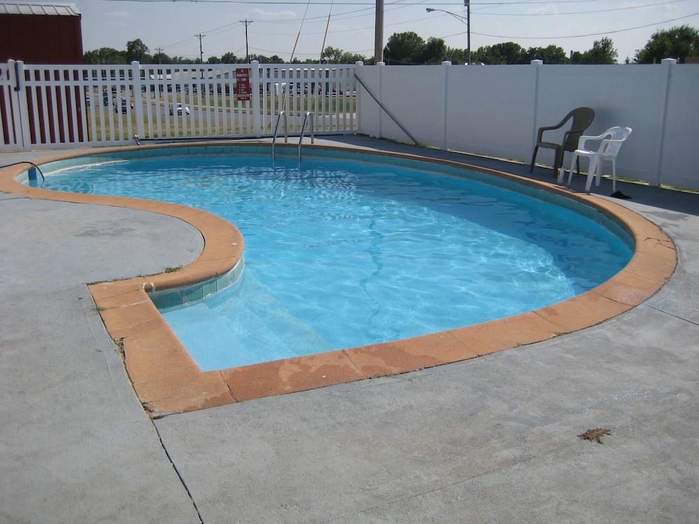 Guest House Motel - photo 20