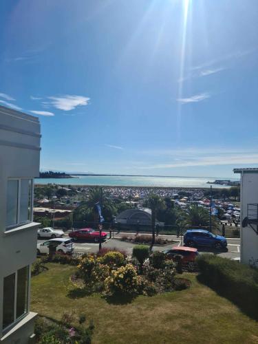 Art Deco Beauty on The Bay Hill — 4-Star Luxury Hotel in Timaru, New Zealand
