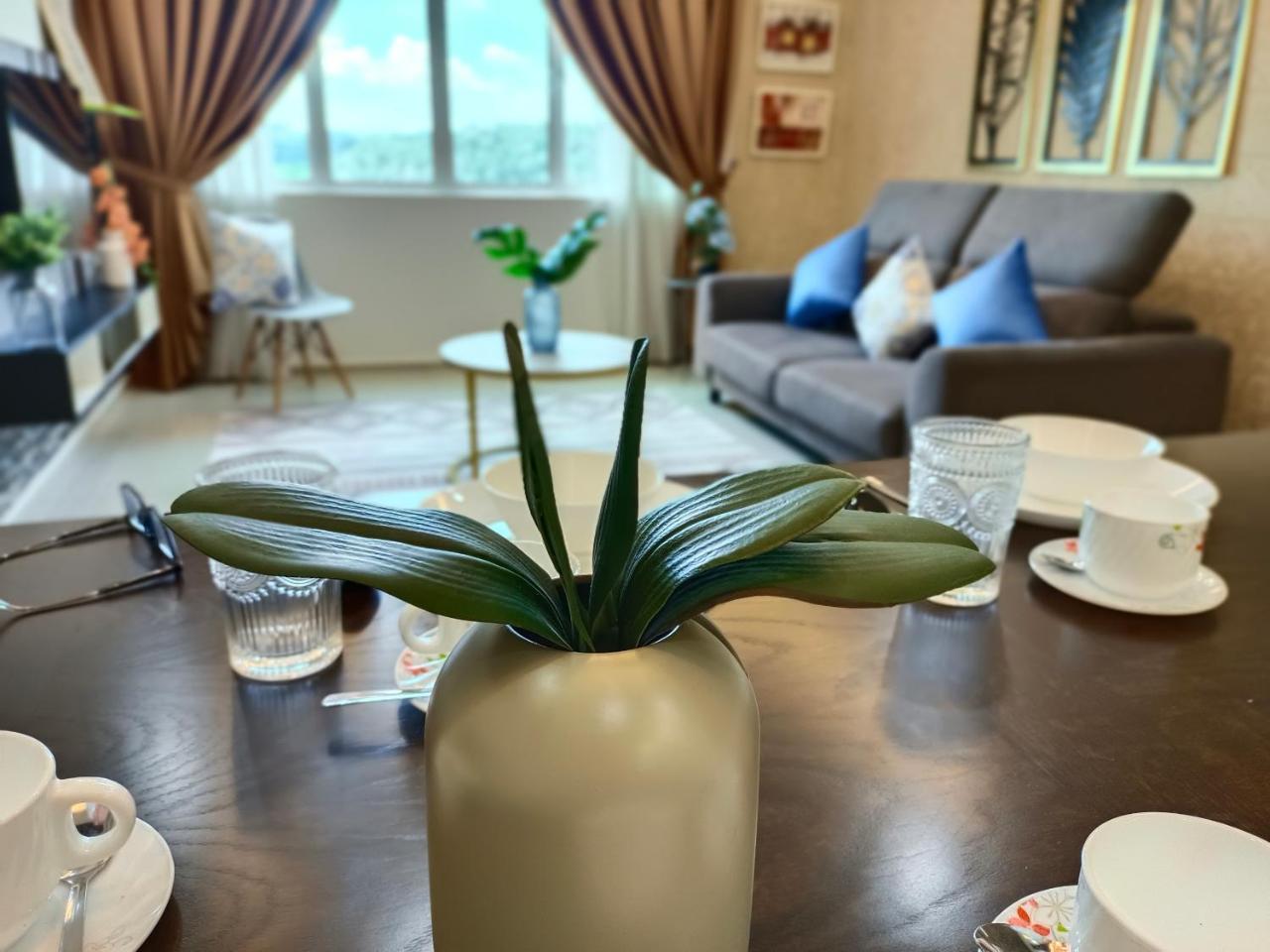 Ehsan Residence Condo Cozy Air Con Suite KLIA USIM Xiamen School — 4-Star Luxury Hotel in Sepang, Malaysia