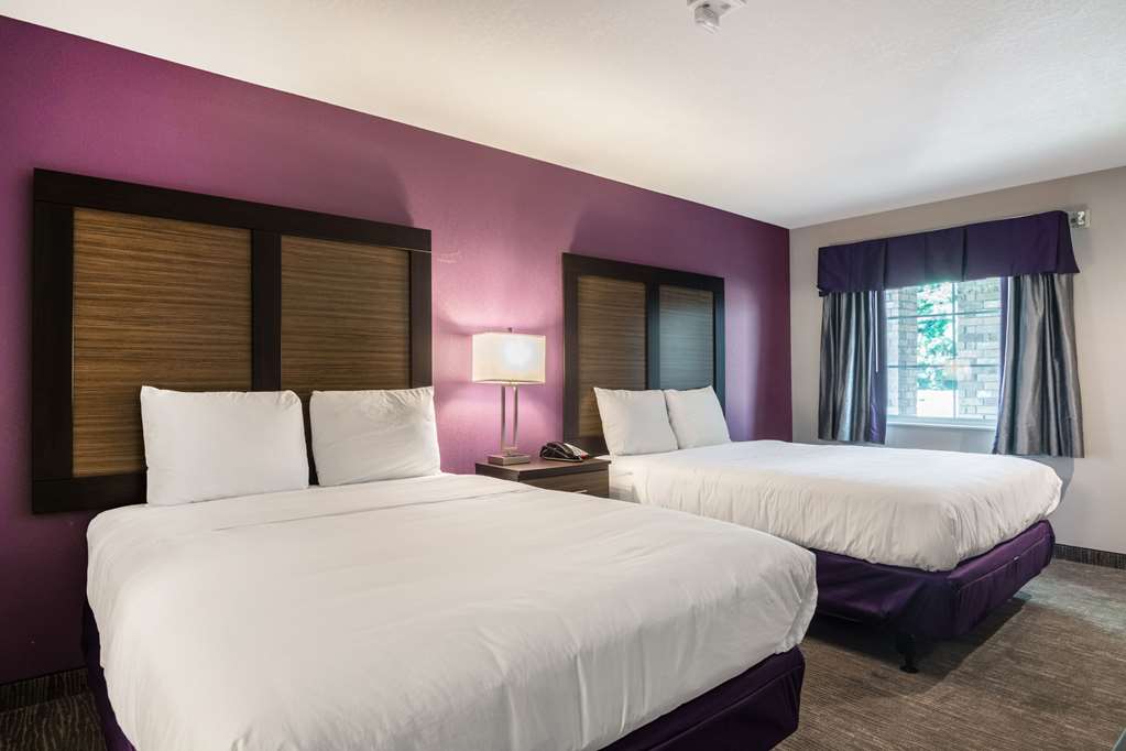 Econo Lodge Inn & Suites North Little Rock near Riverfront - photo 12