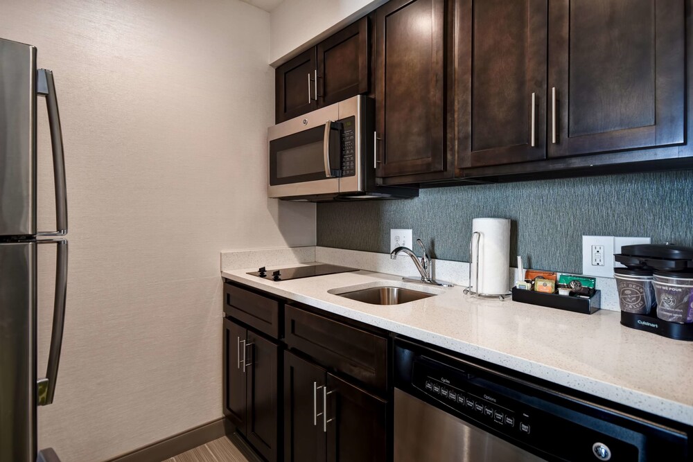 Homewood Suites by Hilton Novi Detroit - photo 15