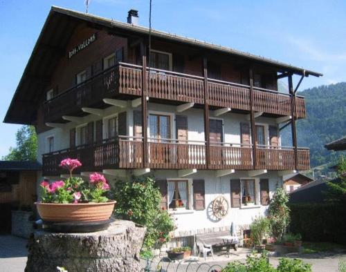 Chalet Hotel Bois Vallons in Morzine, France