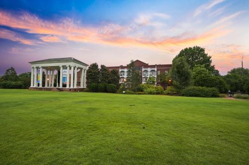 The James Madison Inn - photo 20