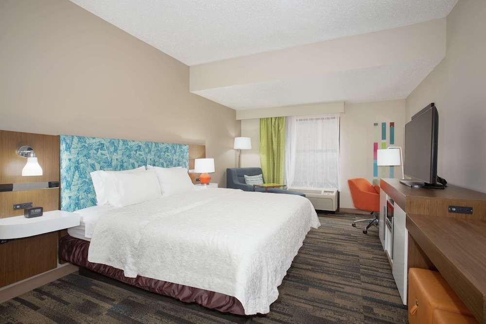 Hampton Inn & Suites Kansas City Merriam - photo 23