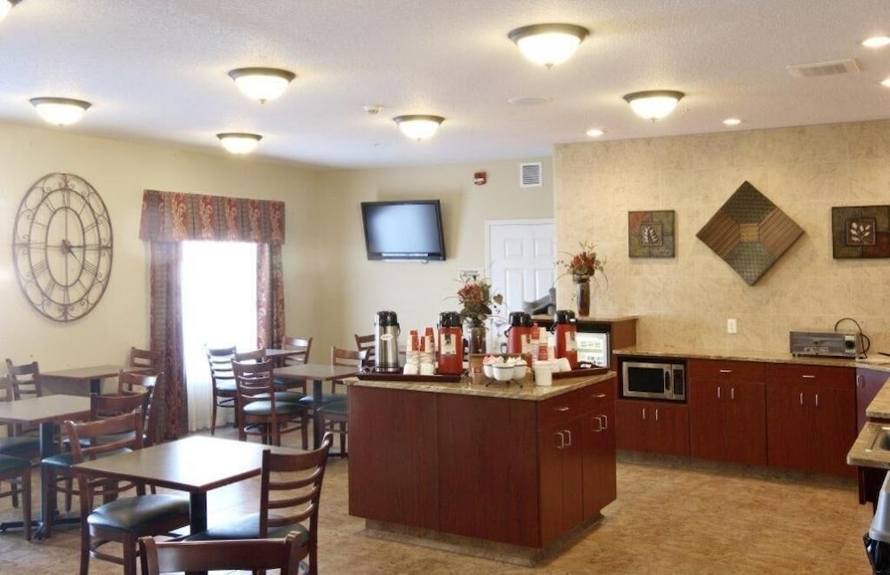 GrandStay Residential Suites Hotel - photo 29