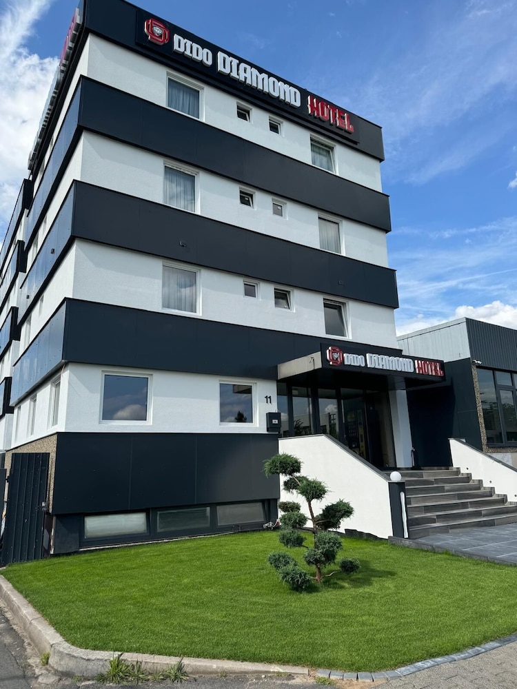 Dido Diamond Hotel — hotel in Dietzenbach