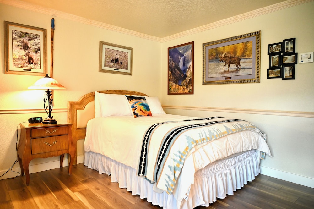 Yellowstone Gateway Inn - photo 75