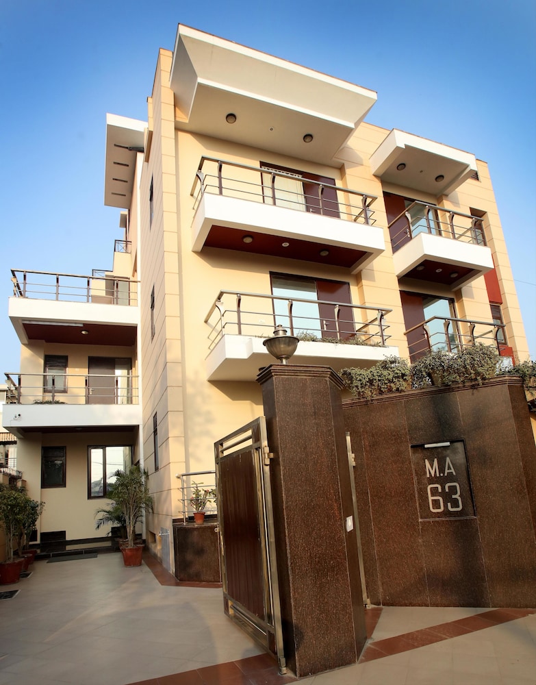 Mint Ambience Suites - carbon neutral hotel in Gurgaon