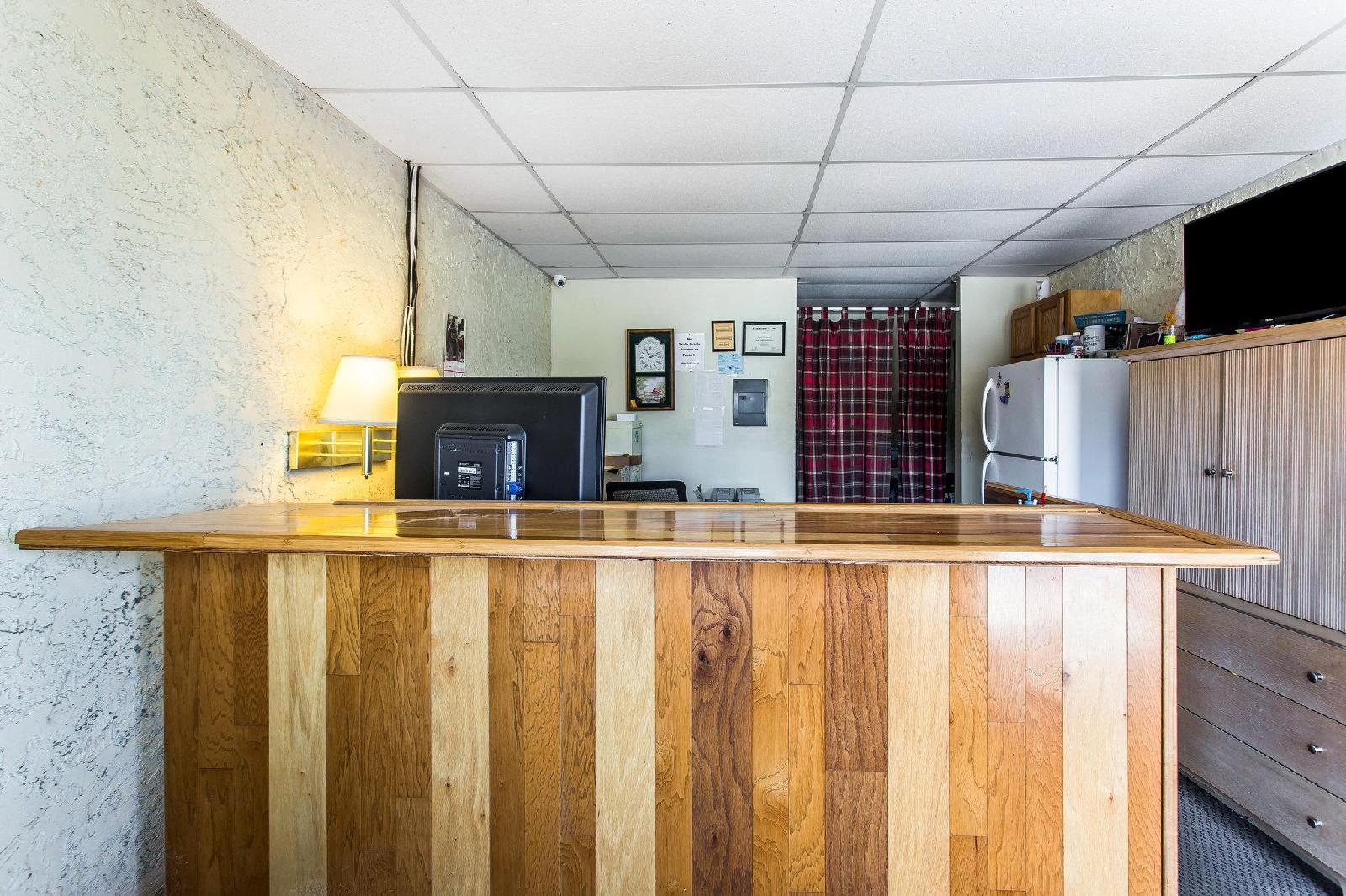 Road Side Inn - photo 18