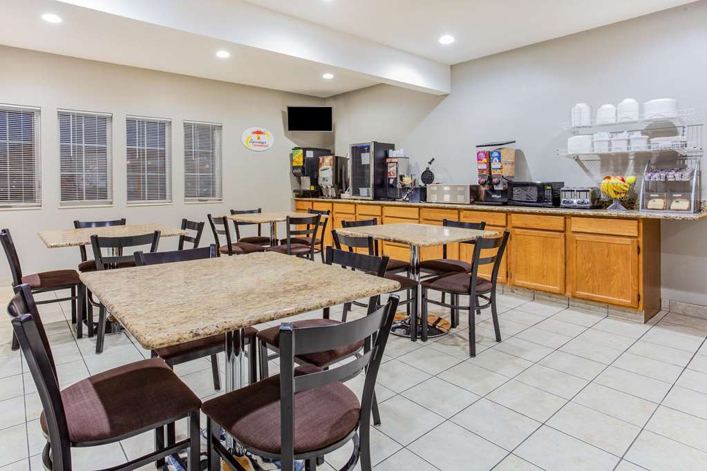 Super 8 by Wyndham Fort Dodge IA - photo 41