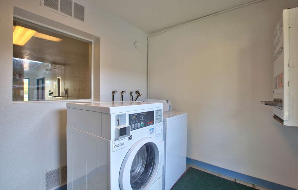 Motel 6 Valdosta GA University - photo 24