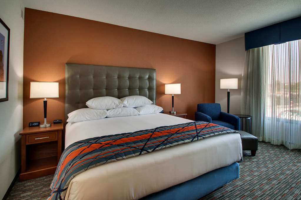 Drury Inn & Suites Iowa City Coralville - photo 28